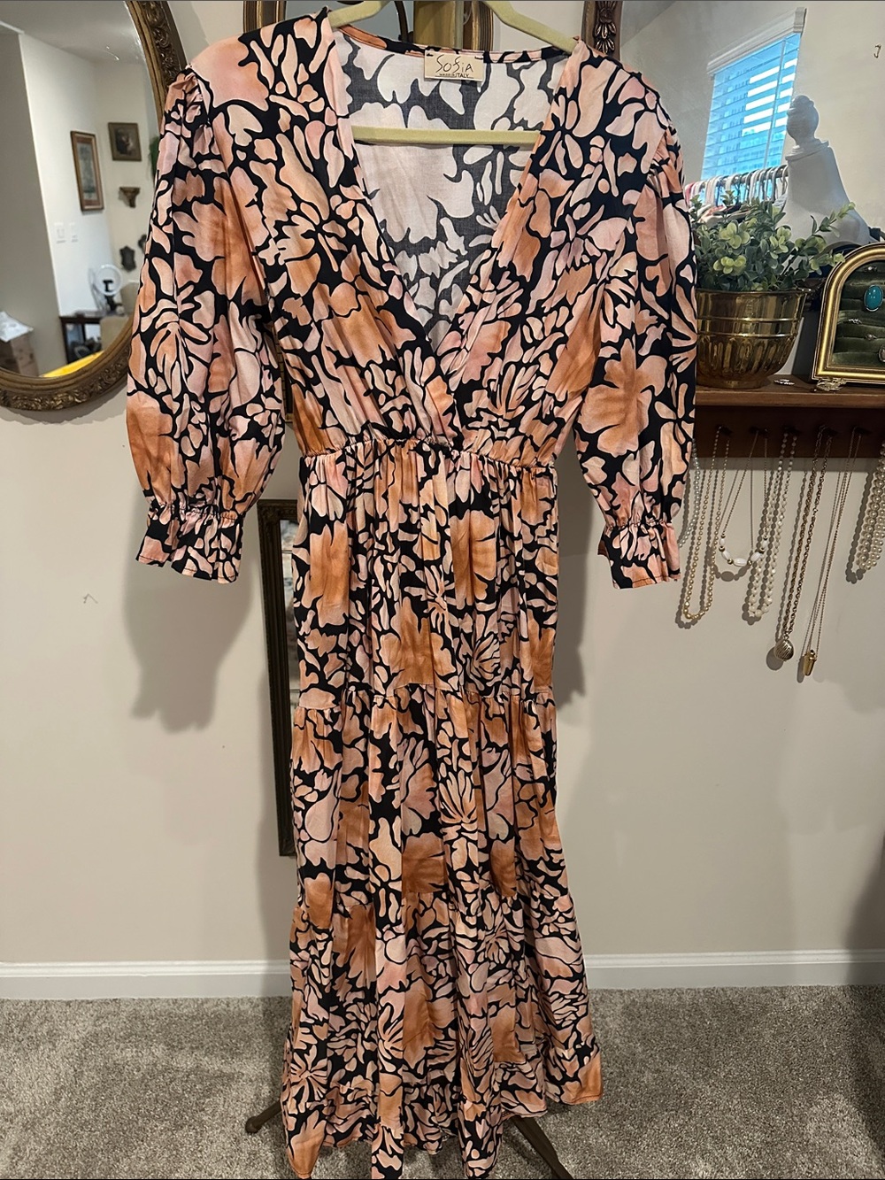 Sofia Made in Italy Black and Peach Floral V-Neck Maxi Dress. Size M